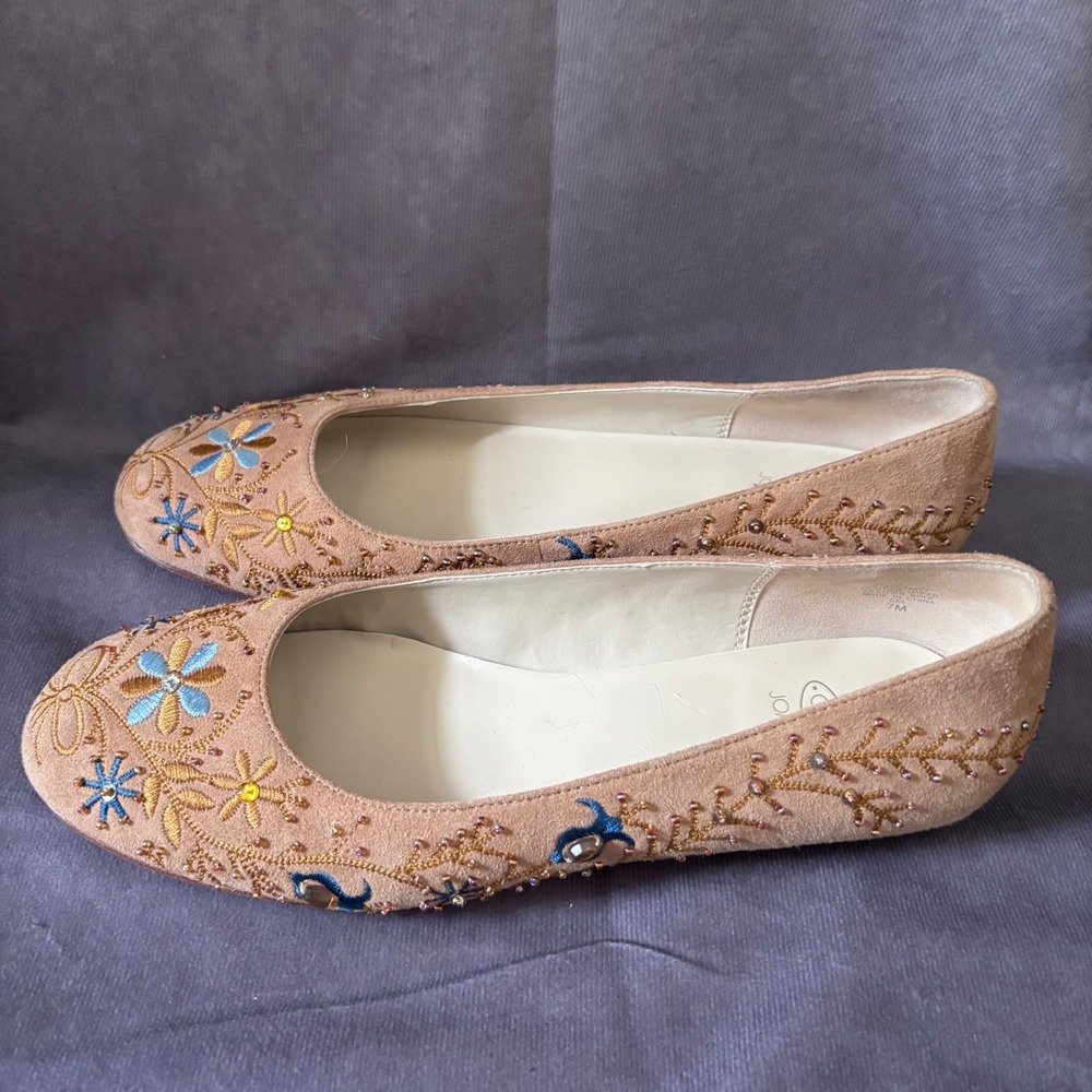Circa Joan & David Embroidered Beaded Suede Heel Womens 7 Tan Boho - Picture 2 of 11